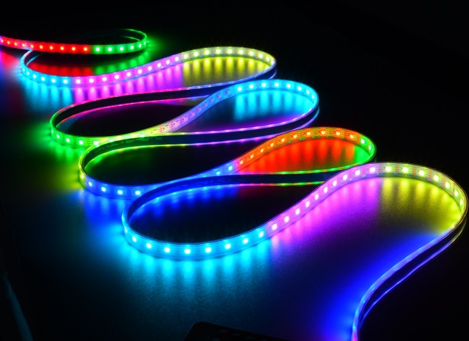 LED灯带DI和DIN接口详解